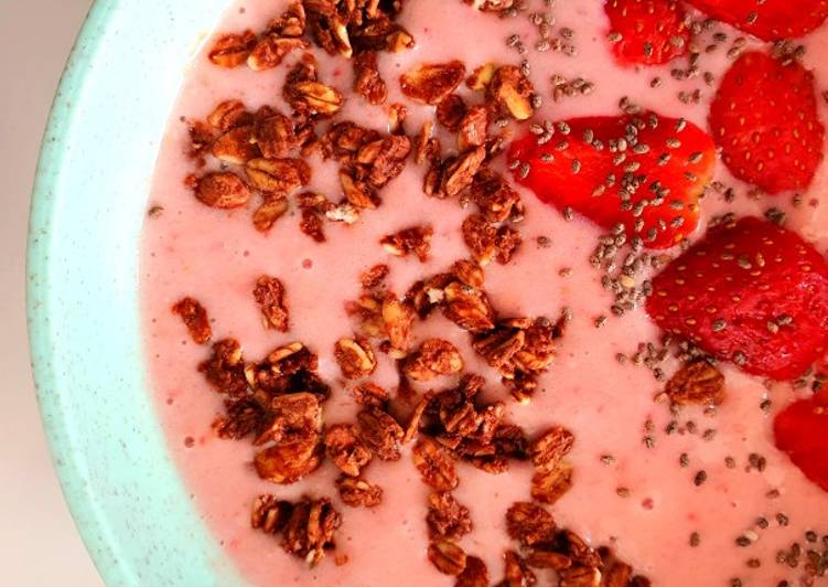 Resep Terbaru Strawberry Smoothie dengan Yogurt Yummy Mantul
