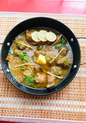 A picture of Beef shanwari karai.