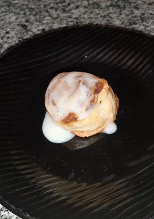 Una foto de Frank rolls de manzana con canela
