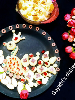 सूजी और दूध का हलवा(suji aur doodh ka halwa recipe in Hindi) रेसिपी मुख्य फोटो