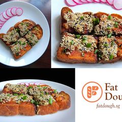 A picture of Shrimp Toast.