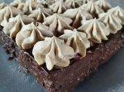 Une photo de ganache praliné