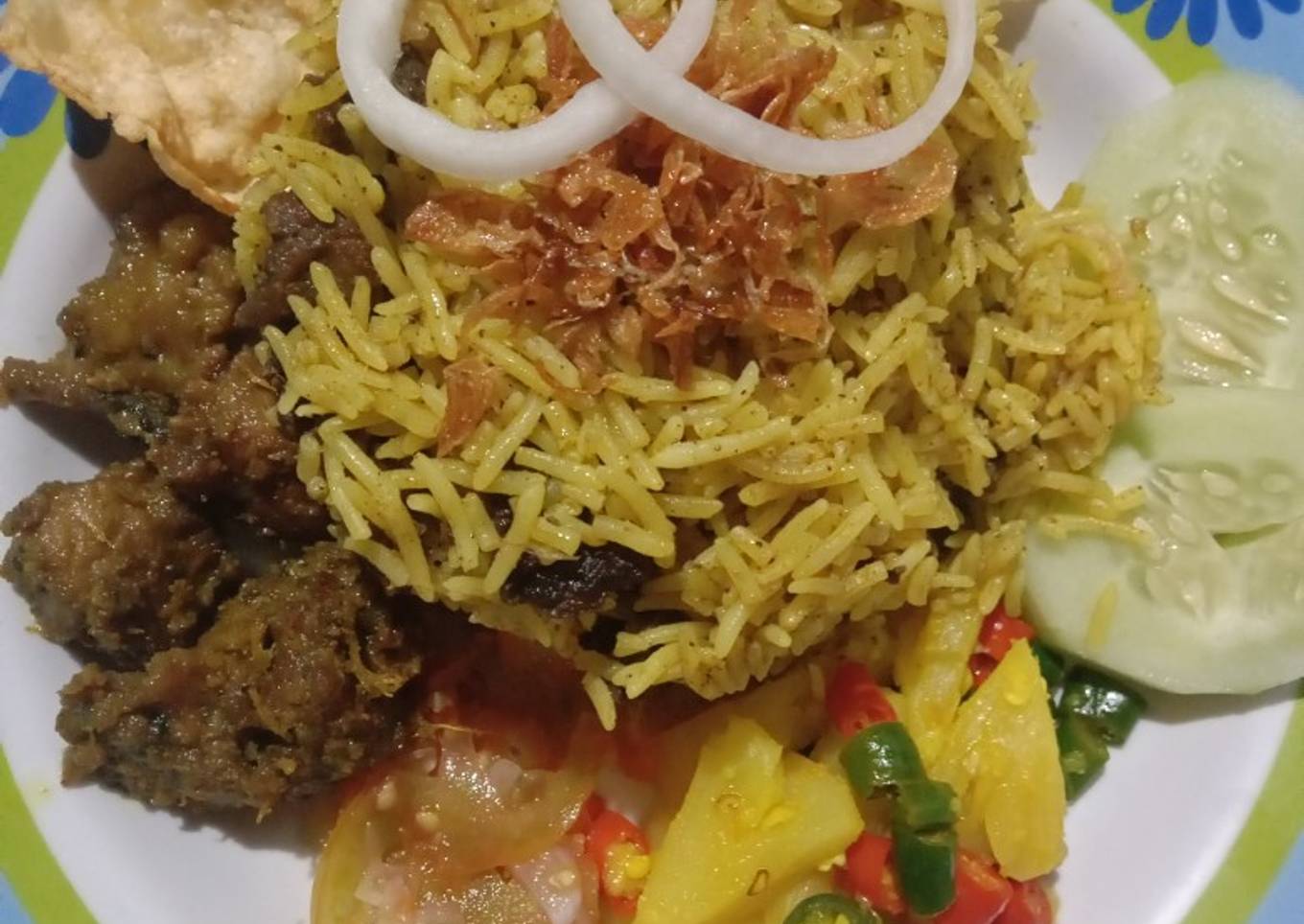 Nasi kebuli daging sapi komplit