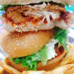 Zinger Burger #ramadankitayari A picture of Zinger Burger #ramadankitayari.