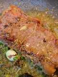 สเต๊กเนื้อริบส์อาย (Ribeye Steak) แบบ ความสุกระดับ Medium rare