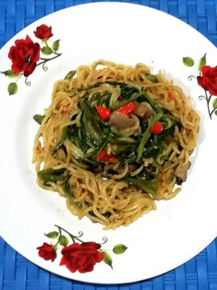 Foto resep Tumis kangkung mie