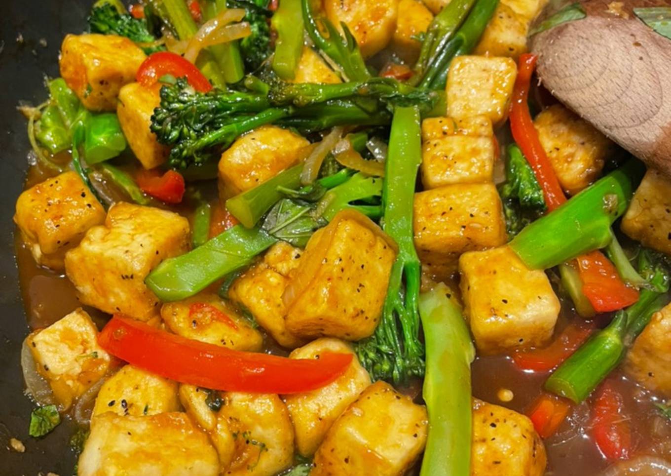 Chilli basil tofu