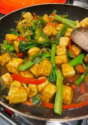A picture of Chilli basil tofu.