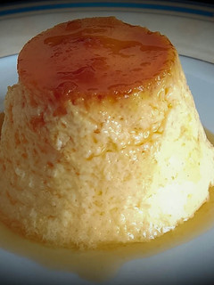 Una foto de Flan de huevo sin gluten hecho en freidora de aire