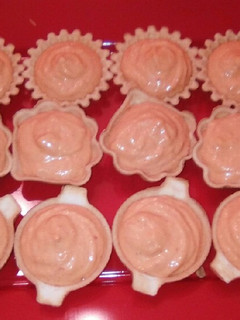 Una foto de Tartaletas de crema de pimiento y atún