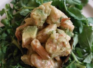 Una foto de Aguacate relleno de camarones