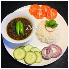 A picture of Whole black lentil (Sabut masoor ki daal):.