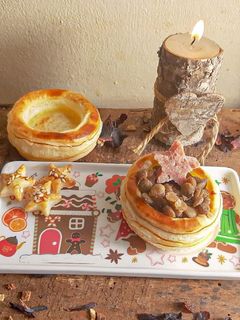 Foto di Vol au vent fatti in casa con lenticchie e cotechino