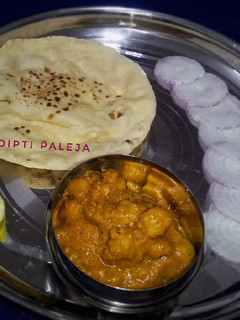 A picture of Tandoori Roti.