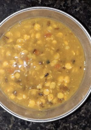 A picture of Maha chole ki daal.