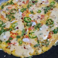 A picture of Creamy cheesy omelette.