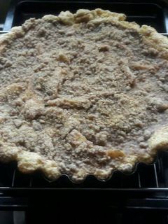 Una foto de Kuchen de manzana con migas