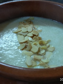 Una foto de Sopa de cardos