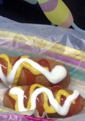 Una foto de Banderilla de salchicha y queso