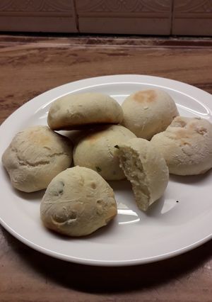 Una foto de Pan de ajo y perejil