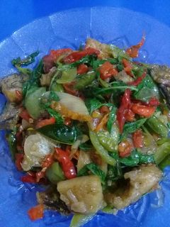 Foto resep Ikan asin tumis kemangi