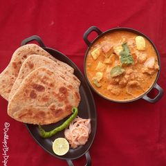 A picture of Paneer tikka masala.