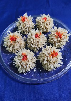 A picture of Chicken kadam phool/ kadamba dumplings.
