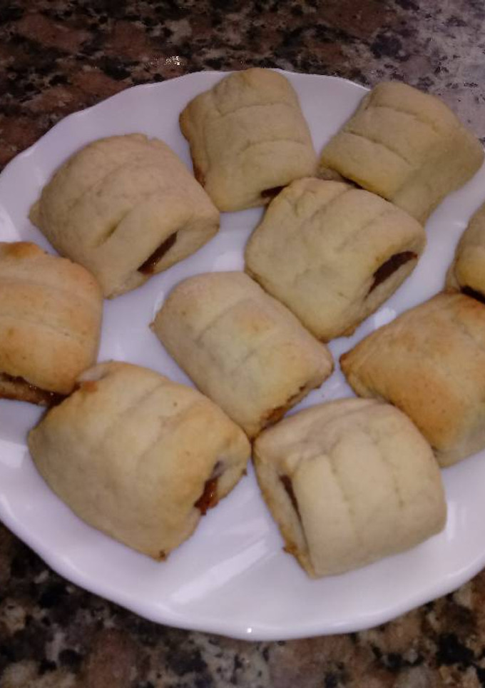 Una foto de Cañoncitos de membrillo