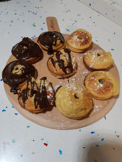 Una foto de Donuts esponjosos semi-fit (con harina arroz)