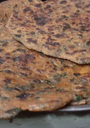 मेथी के पराठे (methi ke parathe recipe in Hindi) रेसिपी मुख्य फोटो