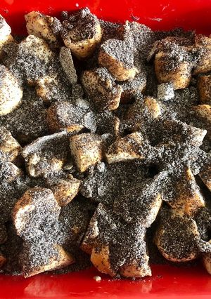 A picture of Plant-Based Poppy Seed Bagel Bake.