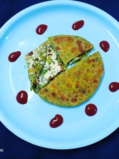 A picture of Palak Paneer Paratha.