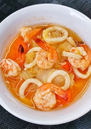 รูปของ แกงส้มกุ้งปลาหมึก ผักกาดขาว