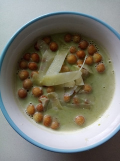 Zöldborsó krémleves recept fotója