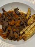 Carne salteada com cenoura
