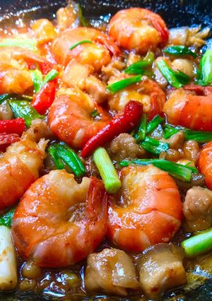 Hình của món Tôm rim thịt.