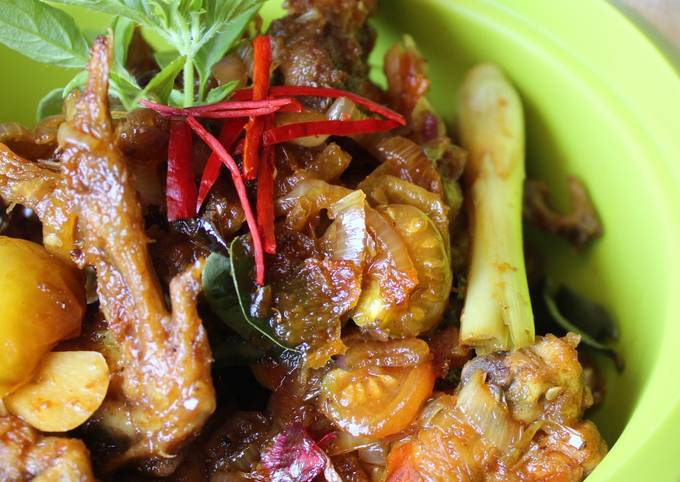 Ternyata ini loh! Resep termudah membuat Ayam kecap pedas  spesial