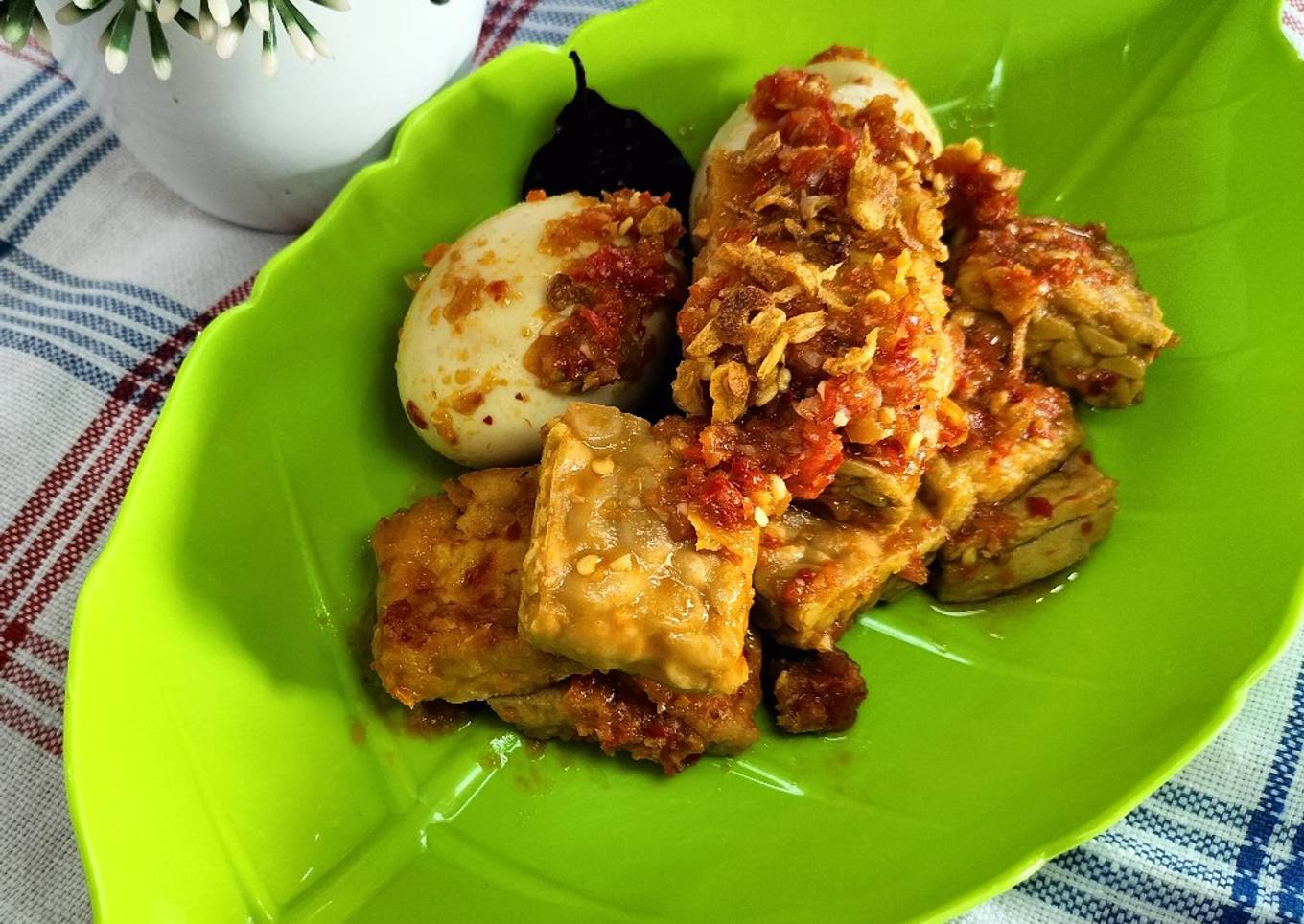 3T bumbu bali(tahu tempe telor)