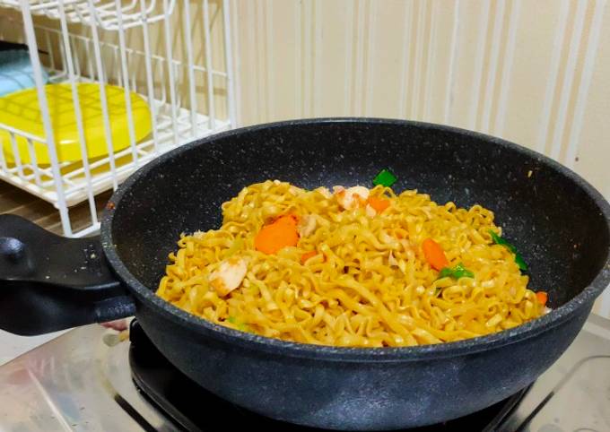 Langkah Mudah untuk Menyiapkan Mie goreng kampung Anti Gagal