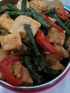 Foto resep Oseng kacang panjang tahu tempe