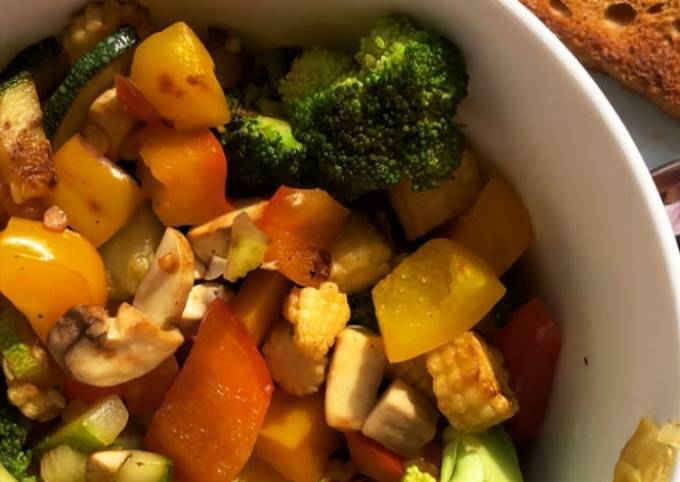 Recipe of Perfect Broccoli,Bell pepper and Mushroom salad