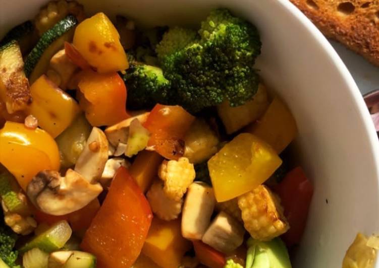 How to Prepare Yummy Broccoli,Bell pepper and Mushroom salad