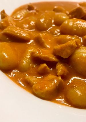 Csirkepaprikás gnocchi recept fotója