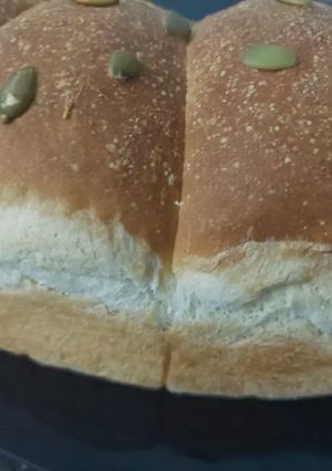 Hình của món Bánh mì sandwich bằng bột mì số 13 " có thể dùng bột mì đa dụng.