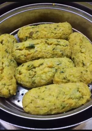 A picture of Mix flour muthiya (left over recipe).