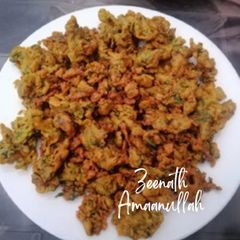 Hyderabadi Paalak Ki Pakodi A picture of Hyderabadi Paalak Ki Pakodi.
