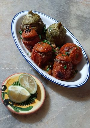 Une photo de Courgettes et Tomates Farcies 🍴