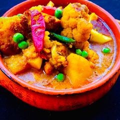 A picture of Cauliflower curry.