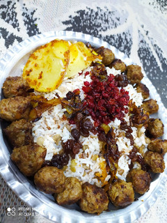 عکسی از دستور عدس پلو با گوشت قلقلی🤤❤️