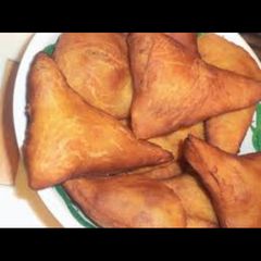 A picture of Maandazi.